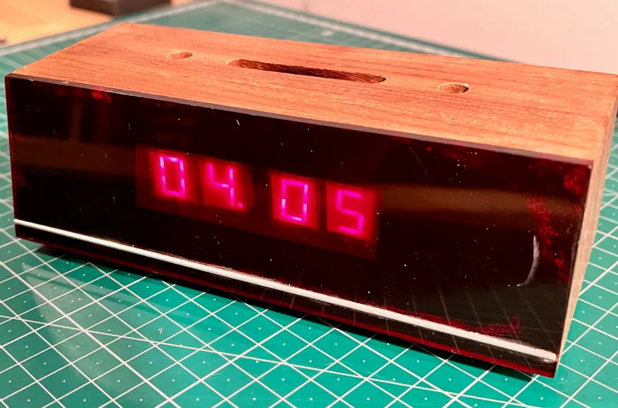 Click to view full size - The clock as-bought