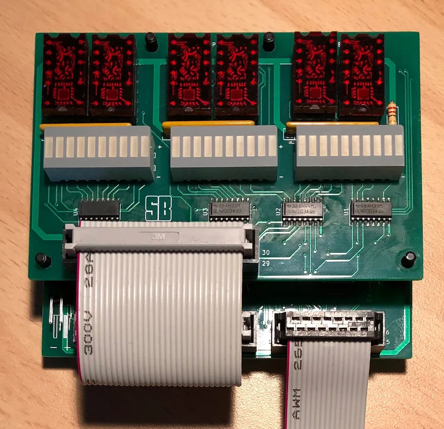 Click to view full size - Display board with TIL311 and LED bar graph displays